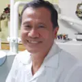 始平堂歯科医院 院長の写真