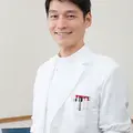 越智眼科 院長の写真