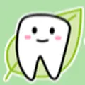 くにふだ歯科医院のロゴ