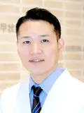 医学博士 山崎 俊介の写真