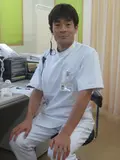 院長 幡手 厳諭の写真