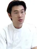 院長 足立 孝弘の写真