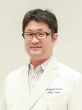 院長 井上 友太の写真