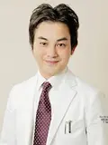 医師 保本 卓の写真