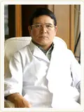 医師 岡部 孝照の写真