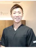 総合院長 呉本 勝隆の写真