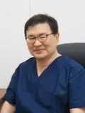 院長 高岡 哲弘の写真
