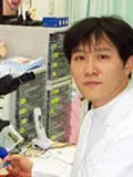 院長 愛新 啓盛の写真