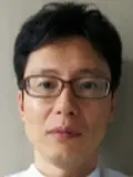 院長 愛甲 健の写真