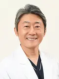 院長 鄭 智誠の写真