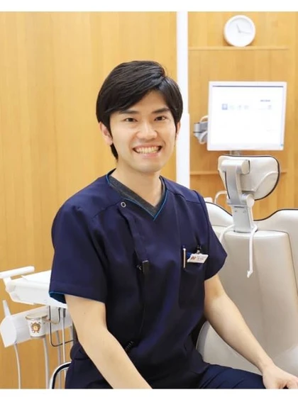 歯科医師 島 秀輔の写真
