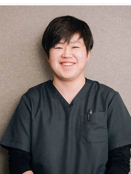 歯科医師 向後 拓洋の写真