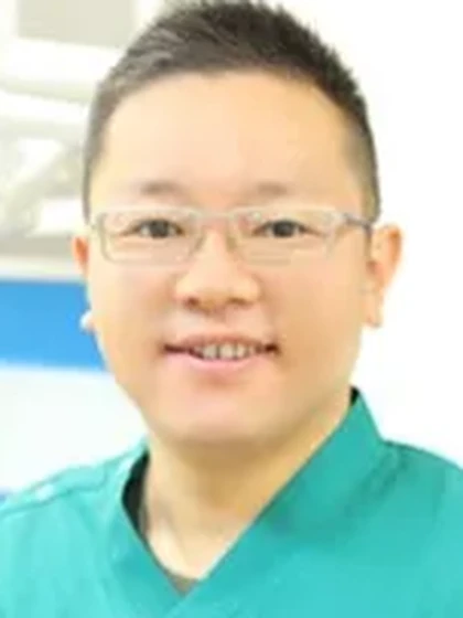院長 金安 拓朗の写真
