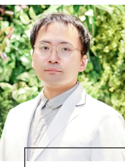 院長 粕谷 英暢の写真