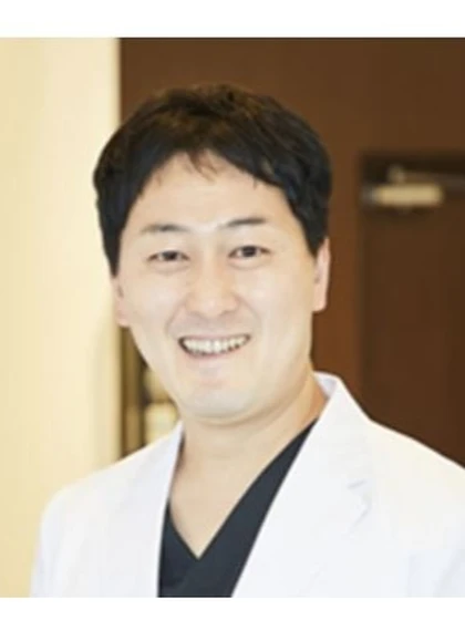 歯科医師 青木の写真