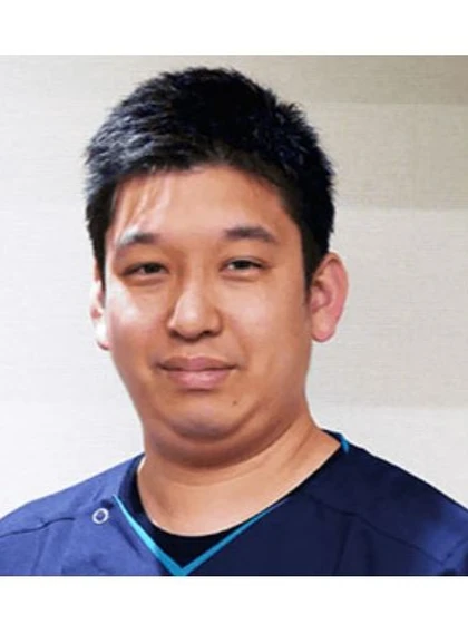 歯科医師 原田 賢治の写真