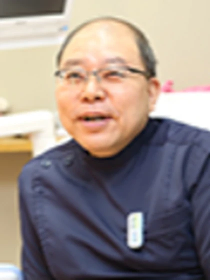 院長 歯学博士 徳岡 敏一の写真
