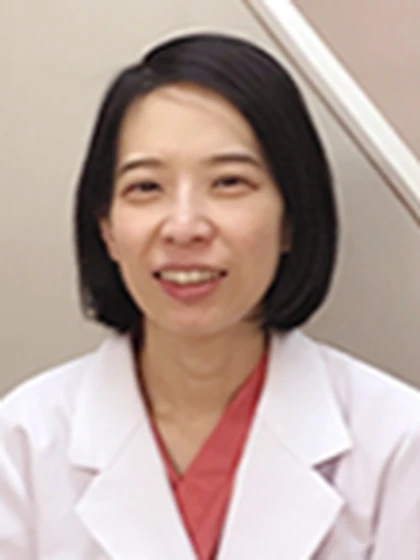 院長 岡野 麻衣子の写真