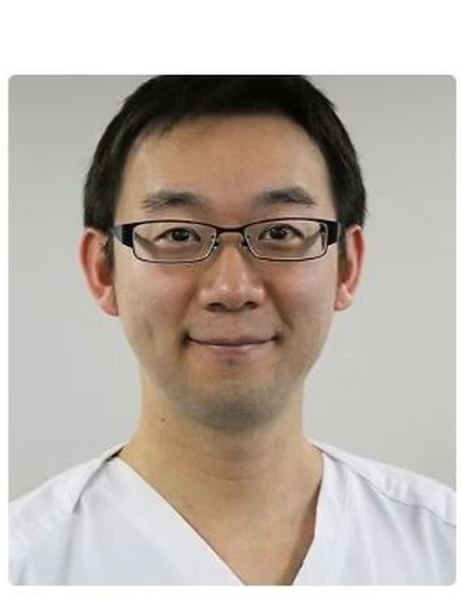院長 医学博士 衣松 高志の写真