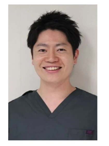 歯科医師 高井 駿の写真