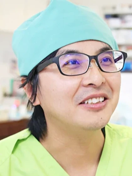 院長 野邑 篤史の写真