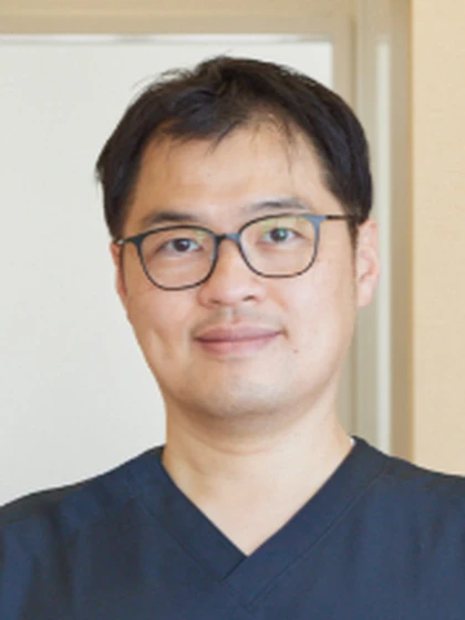 院長 黄 鼎文の写真