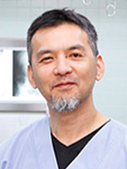 院長 医学博士 川﨑 俊一の写真