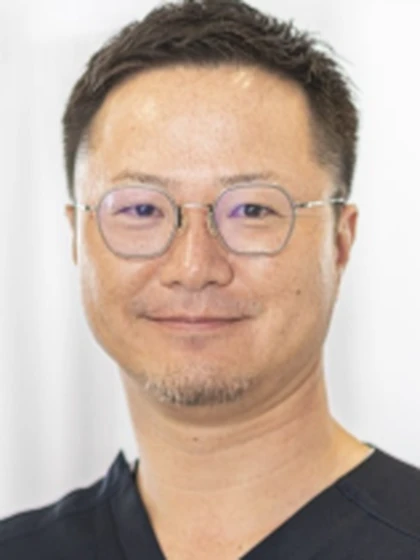 院長 医学博士 星山 芳亮の写真