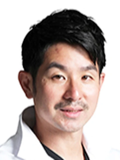 院長 岩井 謙治の写真