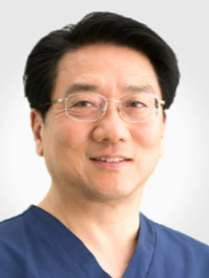 院長 城本 英明の写真