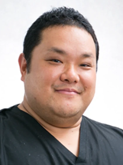 院長 理事長・院長 六本 裕嗣の写真