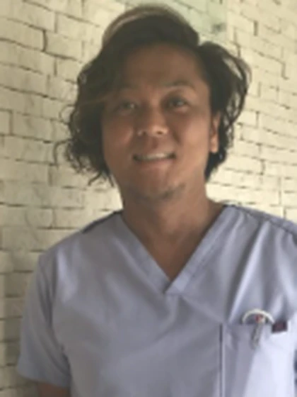 院長 多仁 照人の写真