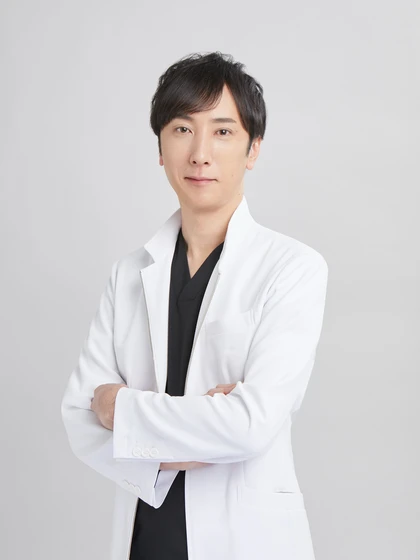 院長 安本匠の写真
