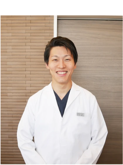 院長 岡本 寛之の写真