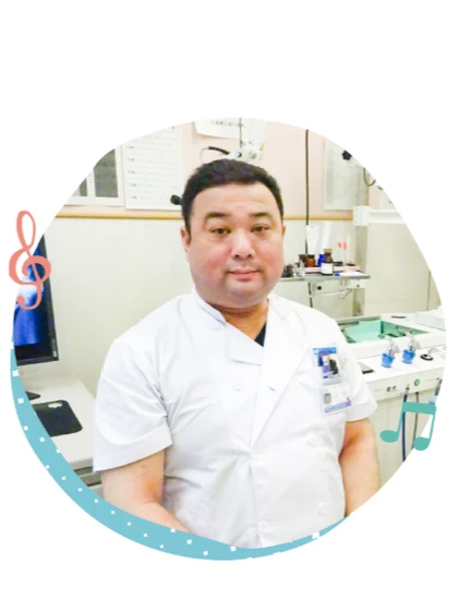 院長 ⽯原 靖章の写真