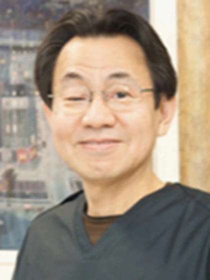 院長 歯学博士 山本 憲二の写真