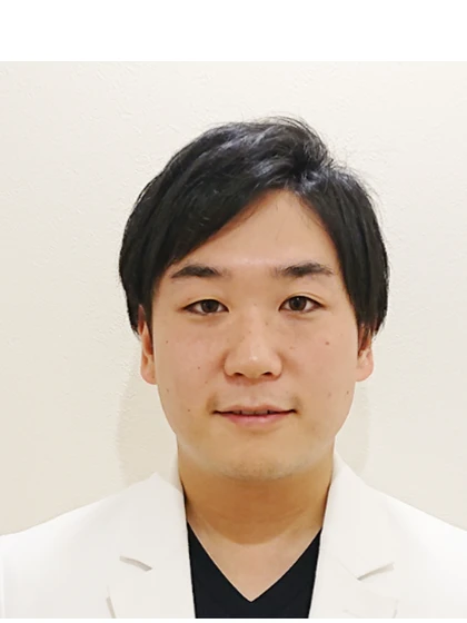 歯科医師 沢崎 俊太郎の写真