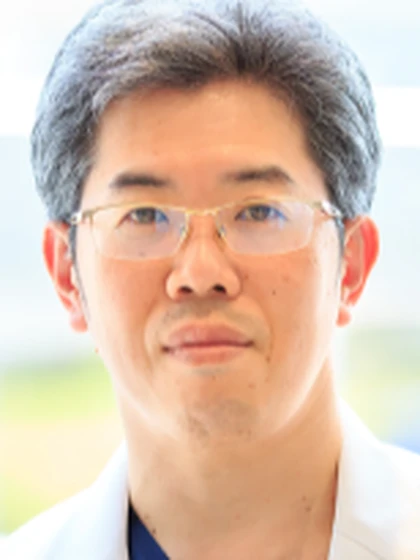 院長 医学博士 桑原 伸介の写真