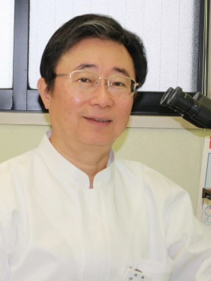 院長 仲 弥の写真