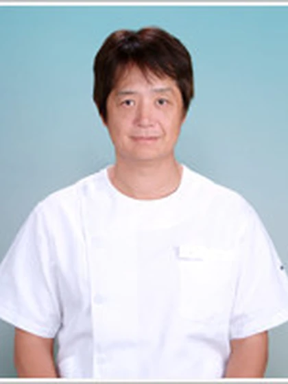 院長 医学博士 巴 雅威の写真