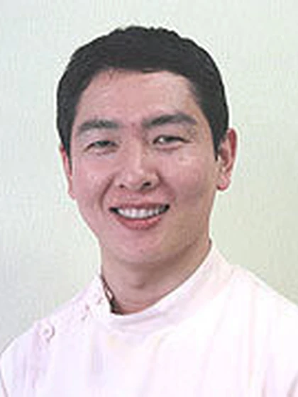 院長 医学博士 吉本 彰夫の写真