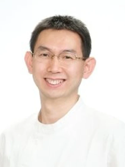 院長 医学博士 酒井 太郎の写真