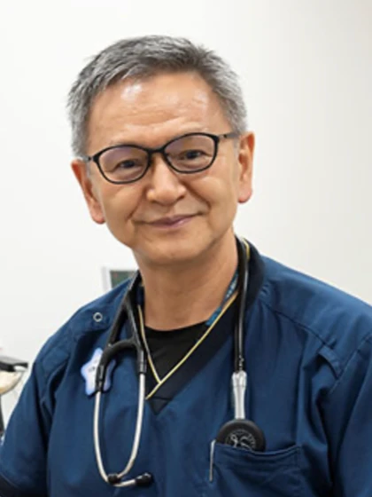 院長 医学博士 河野 義久の写真