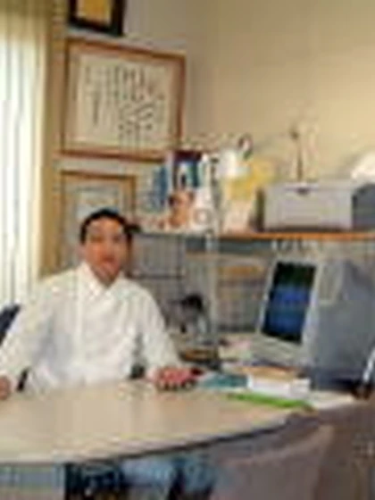 院長 歯学博士 鈴木 葉一の写真