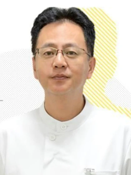 院長 医学博士 阿部 充伯の写真
