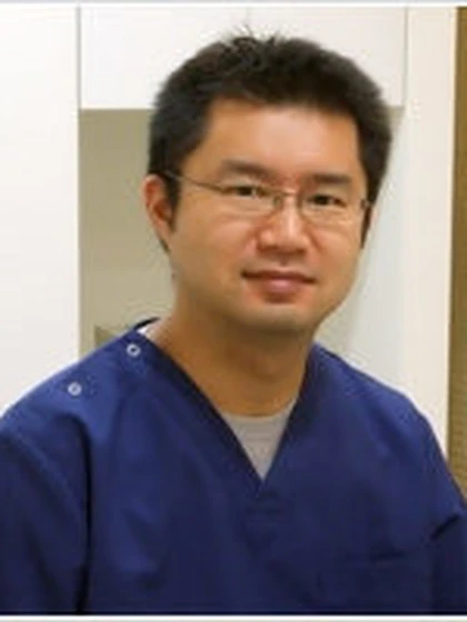 院長 歯学博士 冨塚 亮の写真