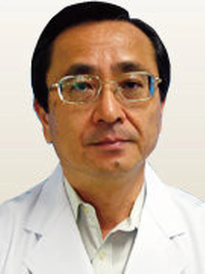 院長 新城 和明の写真