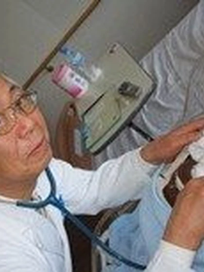 院長 医学博士 鶴岡 信博の写真
