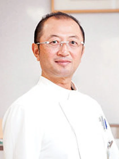 院長 江﨑 嘉春の写真