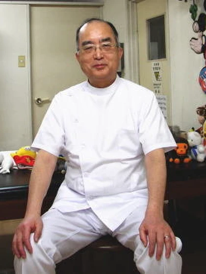 院長 山内 英一の写真